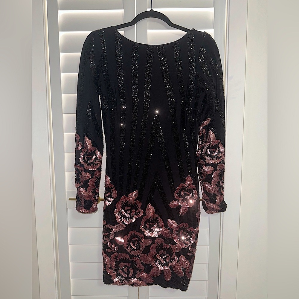 Dress the population pink rose sequin dress